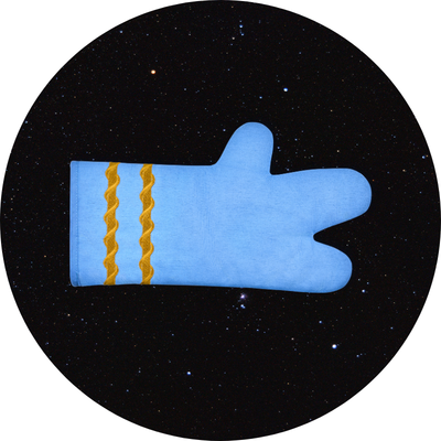 Le Creuset Star Trek Live Long and Prosper&trade; Oven Mitt Blue 38cm